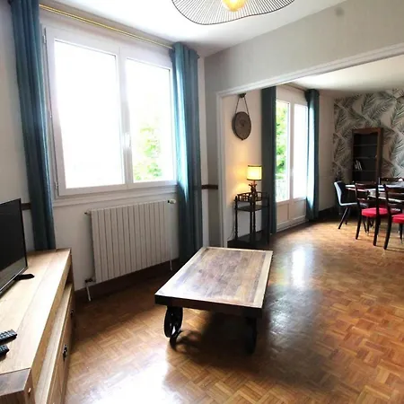 Maison Independante Au Calme Avec Jardin, Proche Activites Nature, Et Lacs, Animaux Acceptes - Fr-1-742-551 Condat (Cantal)